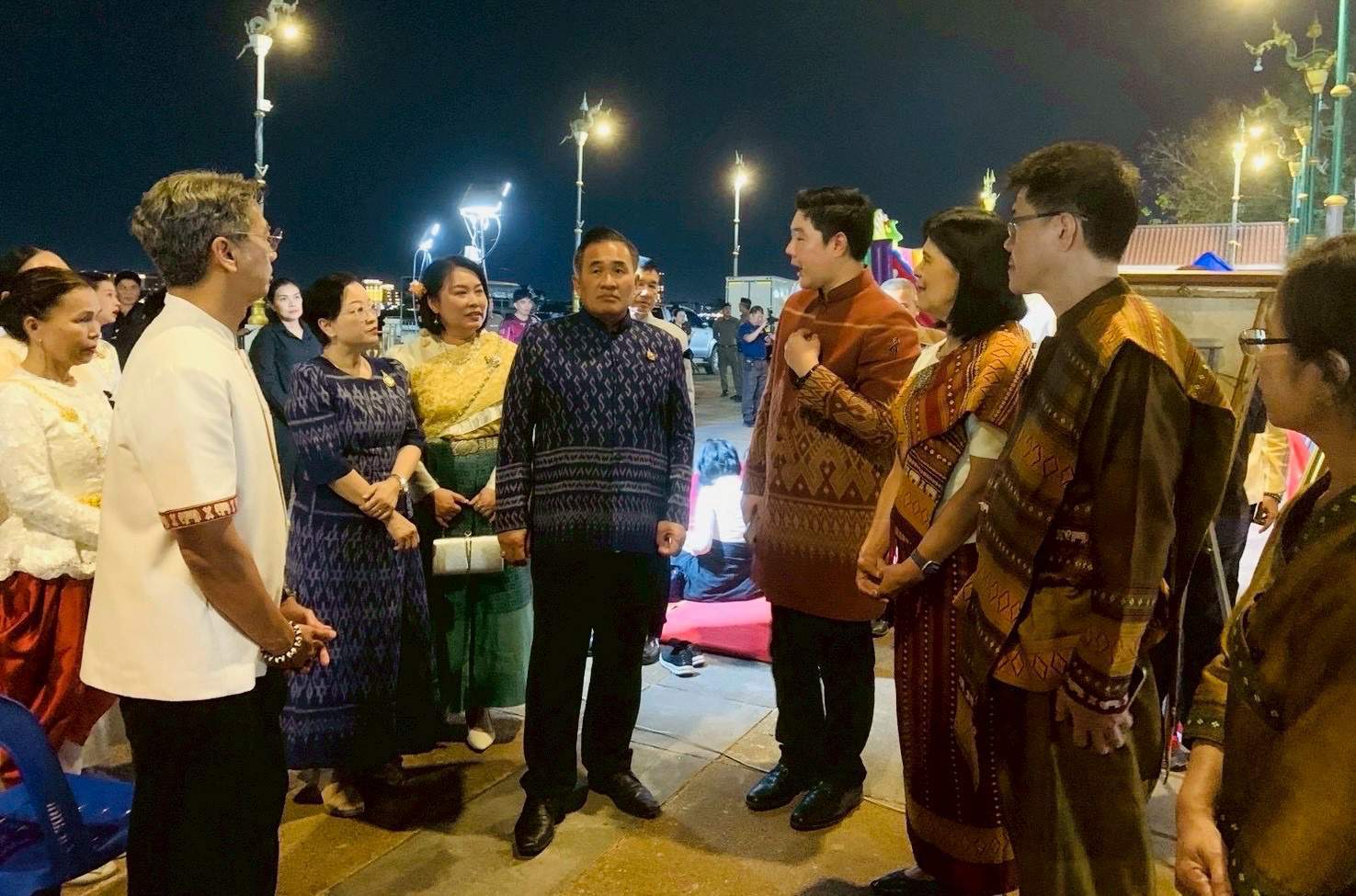 นายบุญชอบ วิเศษปรีชา ที่ปรึกษาด้านการบริหารเหรียญกษาปณ์และทรัพย์สินมีค่า ได้มอบหมายให้นางยุพิน จงจัดกลาง ผู้อำนวยการกองบริหารการคลัง พร้อมด้วยคณะกรรมการโครงการต้นแบบพัฒนาที่ราชพัสดุเชิงอนุรักษ์วัฒนธรรม ลงพื้นที่จังหวัดหนองคาย