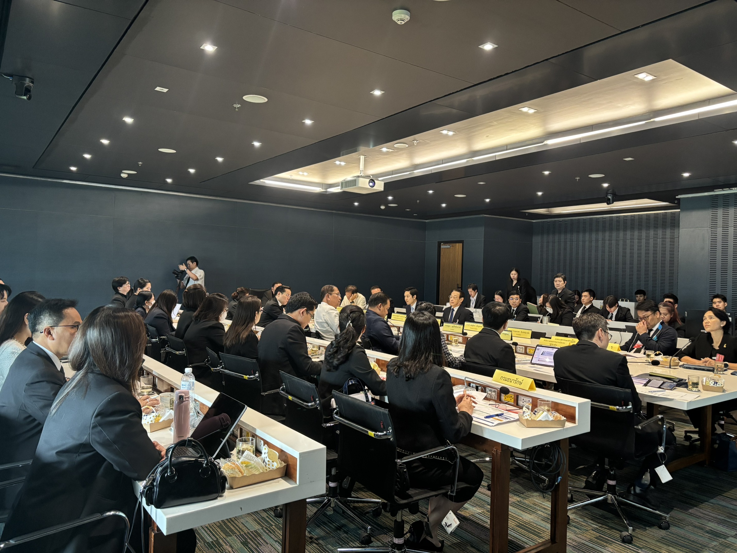 กรมธนารักษ์ เข้าร่วมประชุมกับคณะกรรมาธิการการเงิน การคลัง สถาบันการเงินและตลาดการเงิน สภาผู้แทนราษฎร