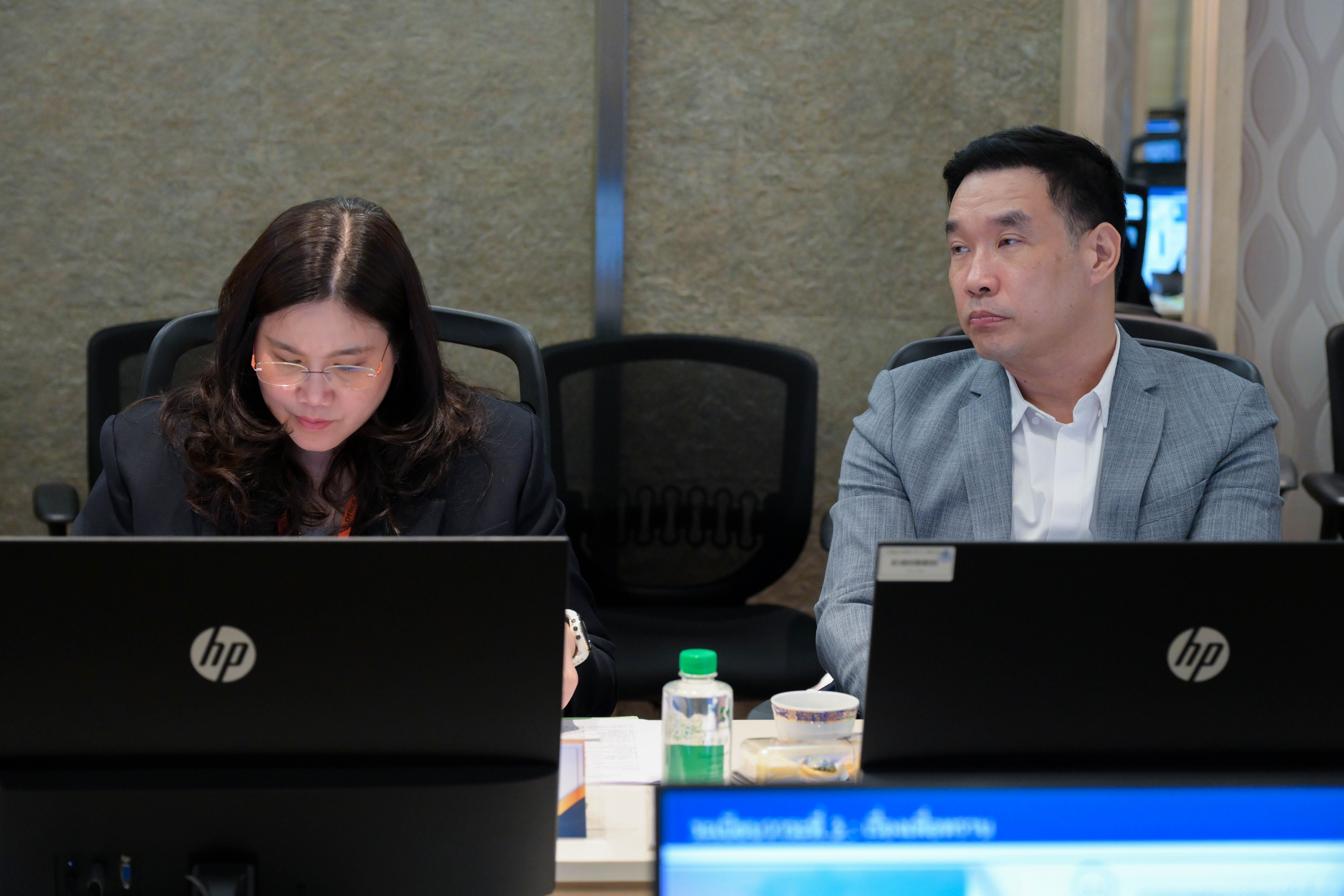 การประชุมคณะกรรมการกํากับดูแลโครงการจัดให้เช่าที่ราชพัสดุ ราย บริษัท ไทยออยล์ จํากัด (มหาชน)
