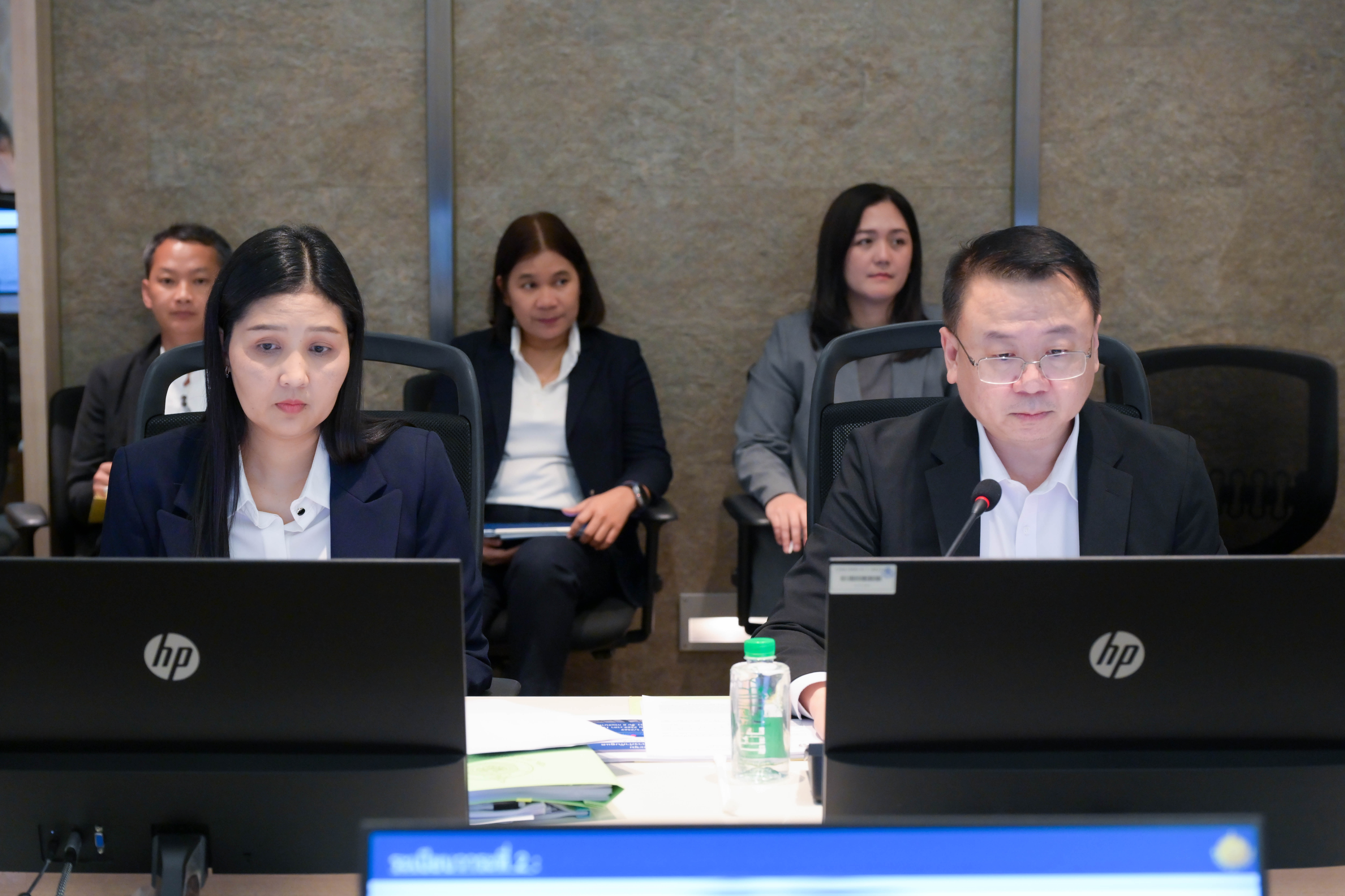 การประชุมคณะกรรมการกํากับดูแลโครงการจัดให้เช่าที่ราชพัสดุ ราย บริษัท ไทยออยล์ จํากัด (มหาชน)