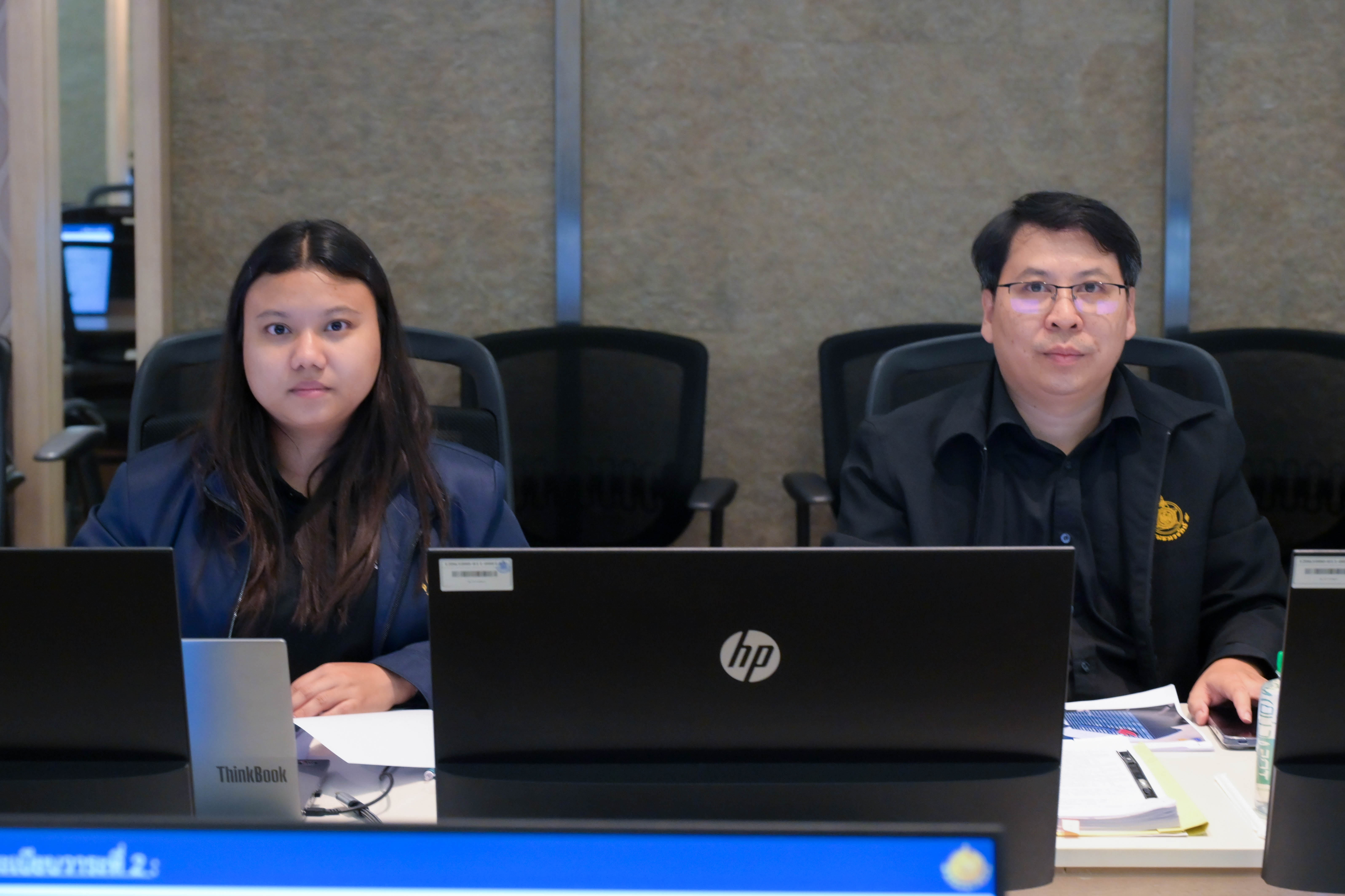 การประชุมคณะกรรมการกํากับดูแลโครงการจัดให้เช่าที่ราชพัสดุ ราย บริษัท ไทยออยล์ จํากัด (มหาชน)